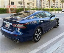 نيسان ماكسيما